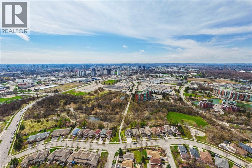 228 HOLBEACH Crescent thumbnail 45