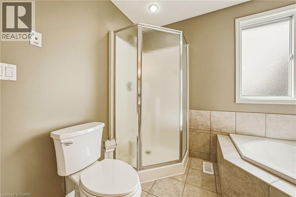 228 HOLBEACH Crescent thumbnail 24