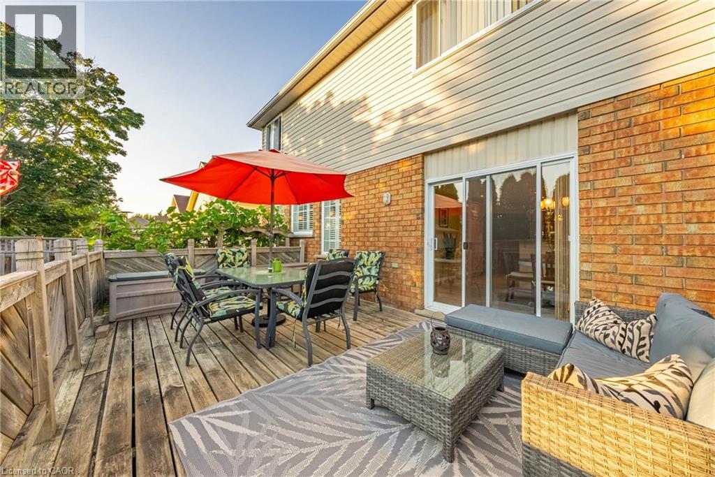 228 HOLBEACH Crescent thumbnail 36