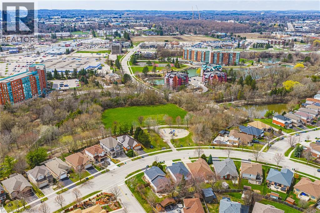 228 HOLBEACH Crescent thumbnail 43