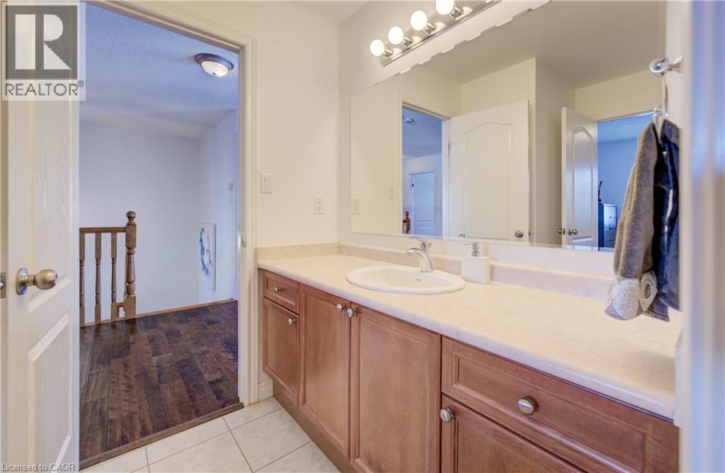 169 FALCONRIDGE Drive thumbnail 33