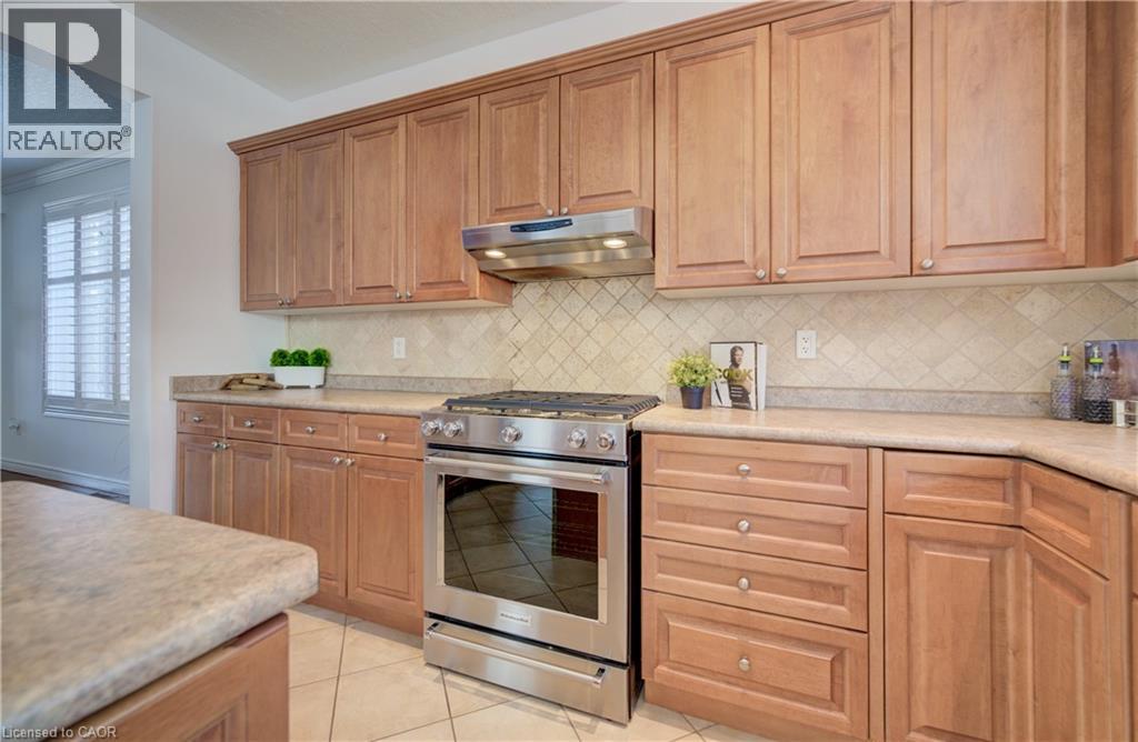 169 FALCONRIDGE Drive thumbnail 13