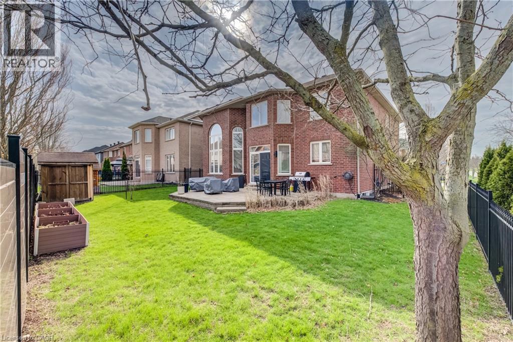 169 FALCONRIDGE Drive thumbnail 39