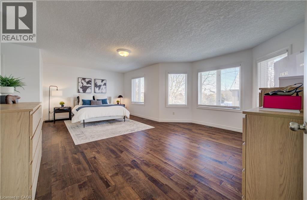 169 FALCONRIDGE Drive thumbnail 27