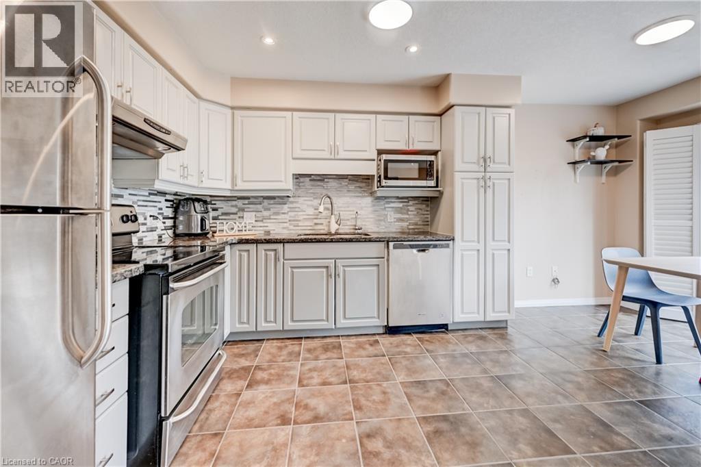 547 WILD IRIS Avenue thumbnail 11