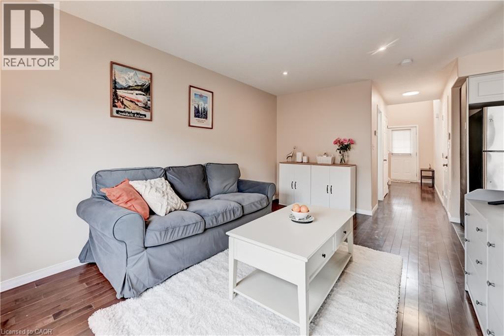 547 WILD IRIS Avenue thumbnail 8