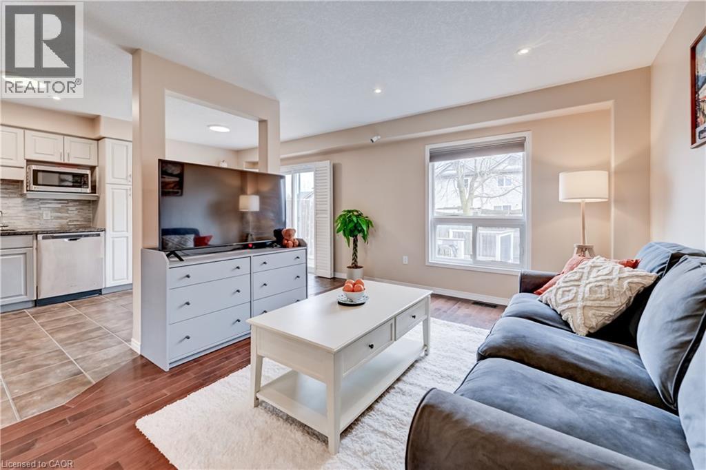 547 WILD IRIS Avenue thumbnail 7