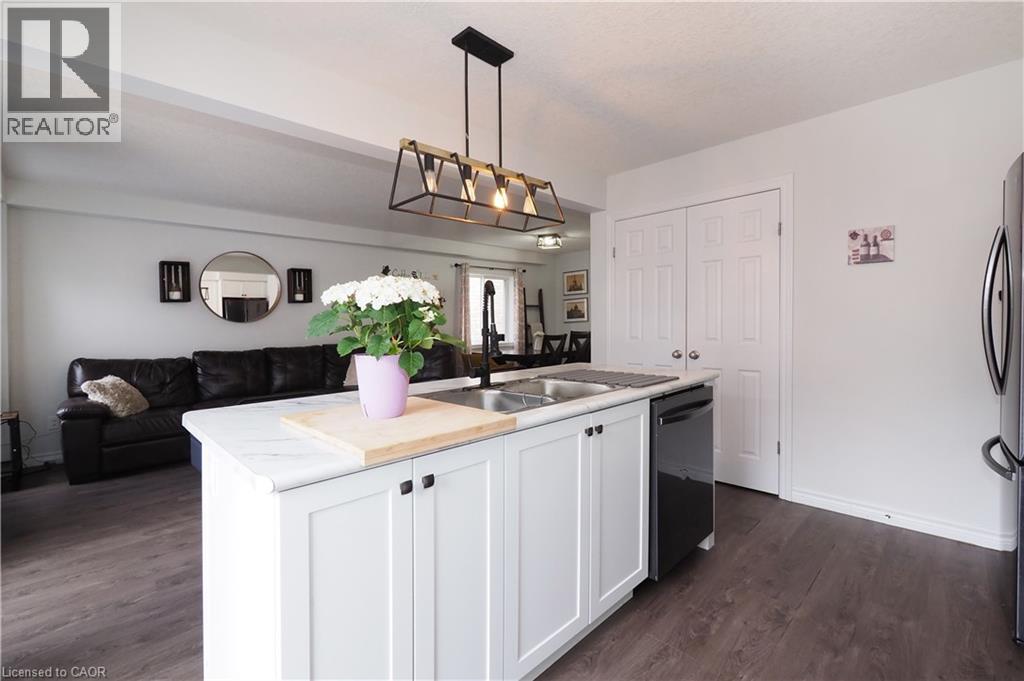 27 GLEASON Crescent thumbnail 16