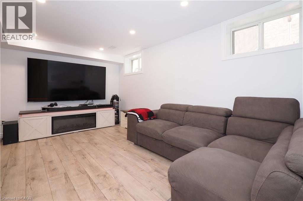 27 GLEASON Crescent thumbnail 34