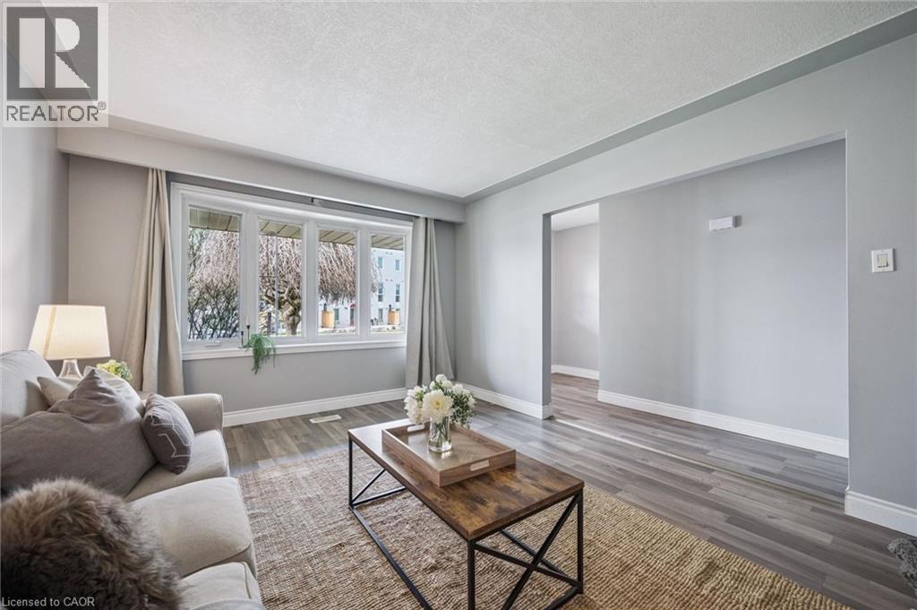 27 VICMOUNT Drive thumbnail 8