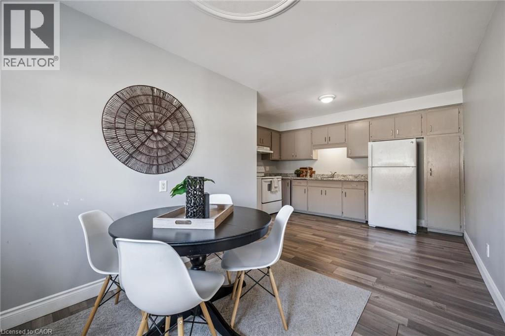 27 VICMOUNT Drive thumbnail 12