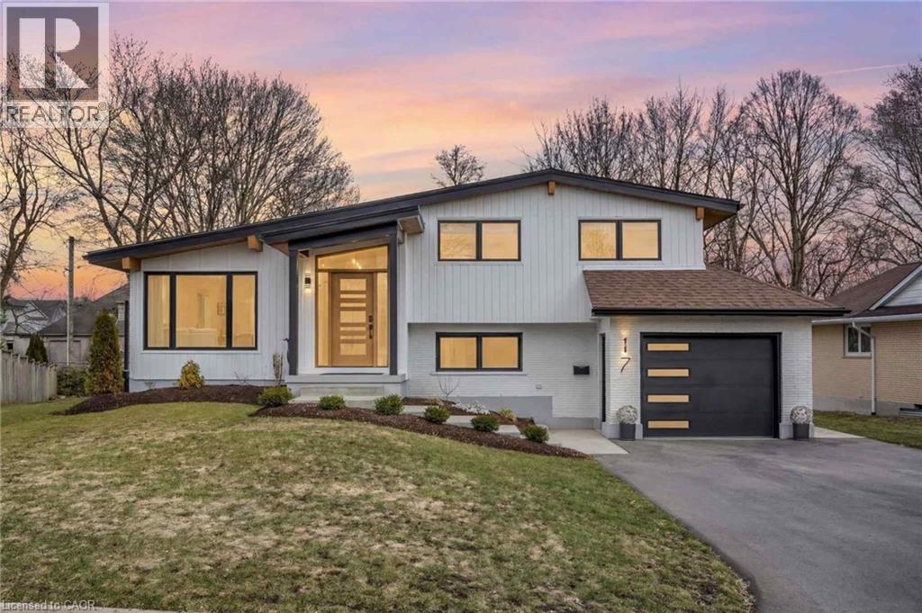 17 BLUEBIRD Place thumbnail 2