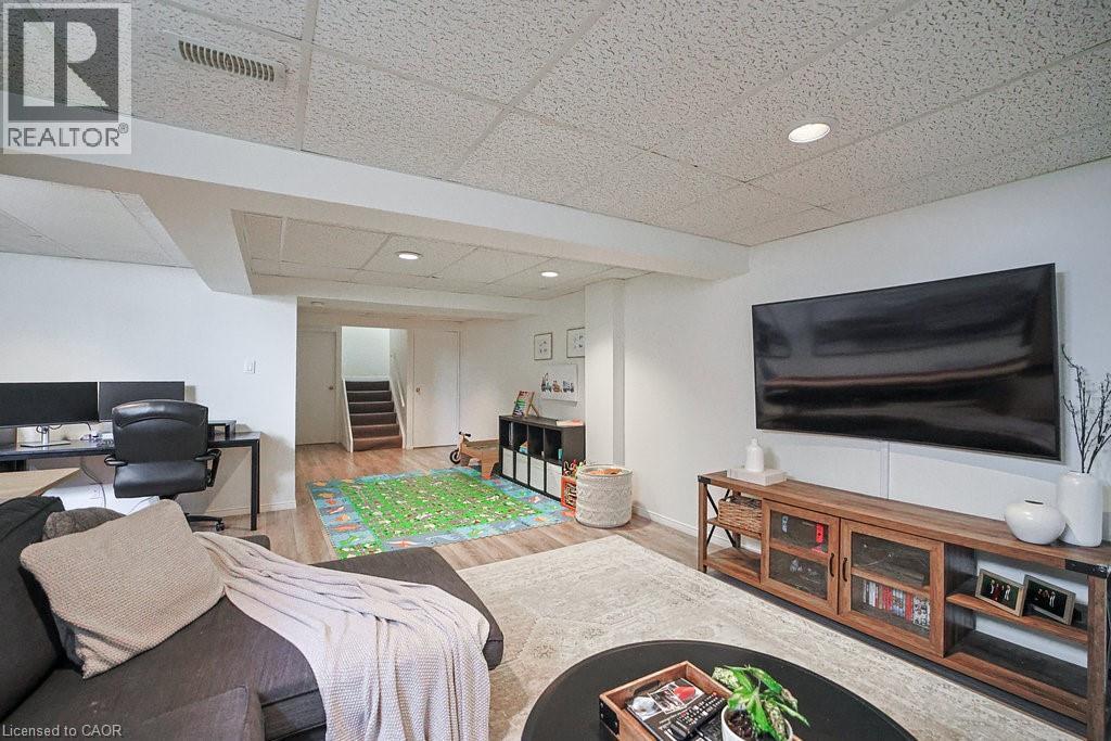 523 BEECHWOOD Drive Unit# 15 thumbnail 22