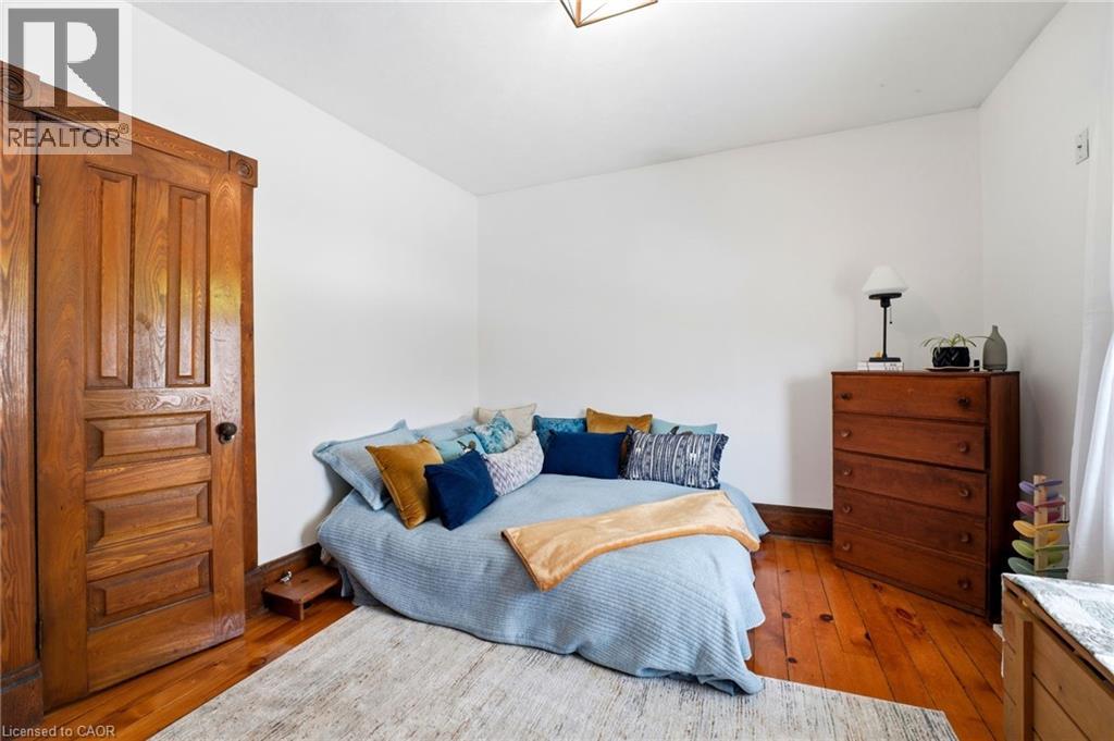 19 RIVERSIDE Drive W thumbnail 13