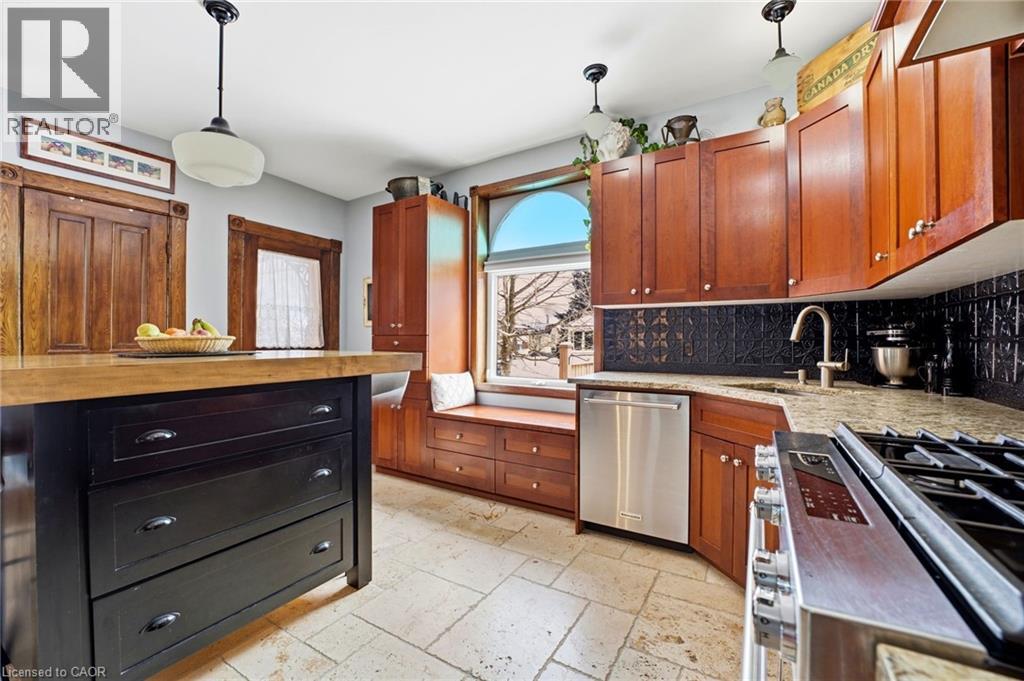 19 RIVERSIDE Drive W thumbnail 17