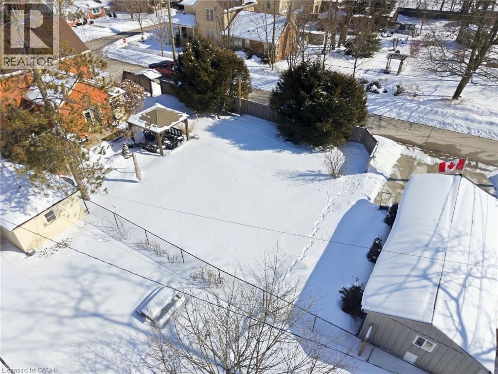 19 RIVERSIDE Drive W thumbnail 28