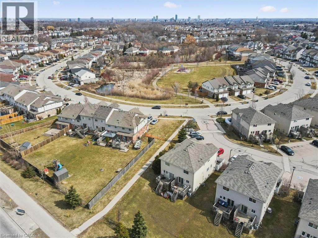 240 WESTMEADOW Drive Unit# 1D thumbnail 28