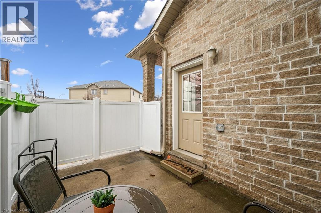 240 WESTMEADOW Drive Unit# 1D thumbnail 24