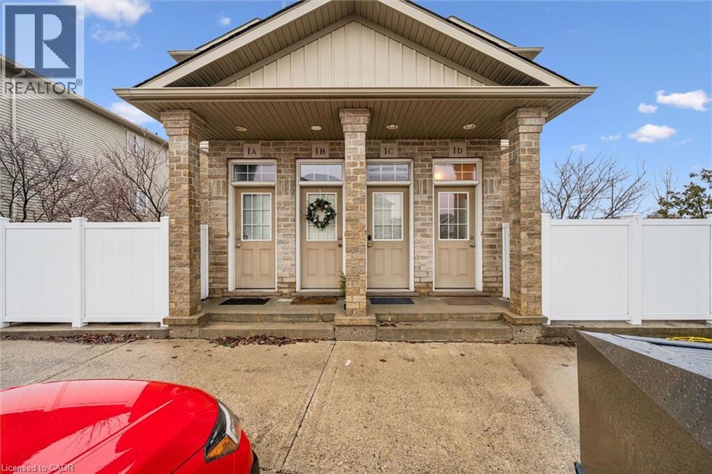 240 WESTMEADOW Drive Unit# 1D thumbnail 2