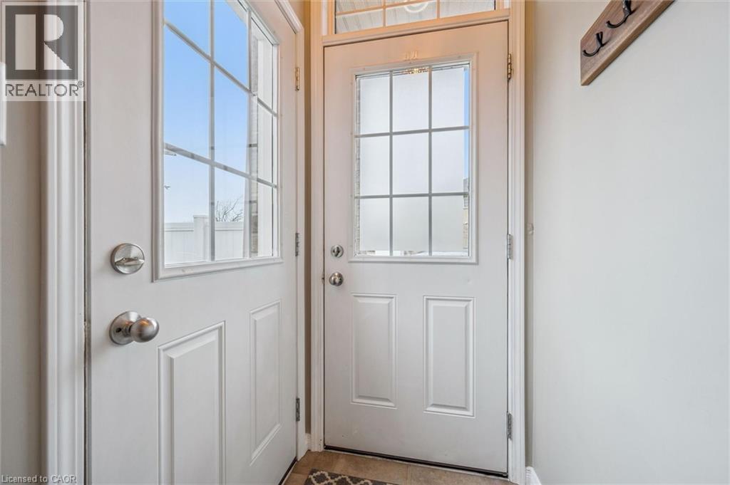 240 WESTMEADOW Drive Unit# 1D thumbnail 21