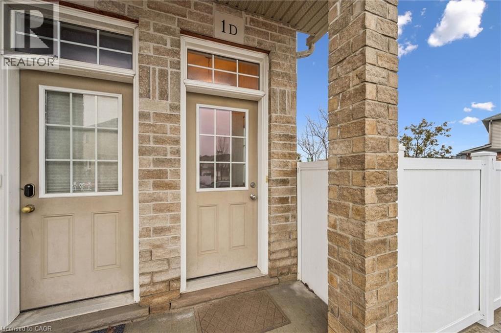 240 WESTMEADOW Drive Unit# 1D thumbnail 3