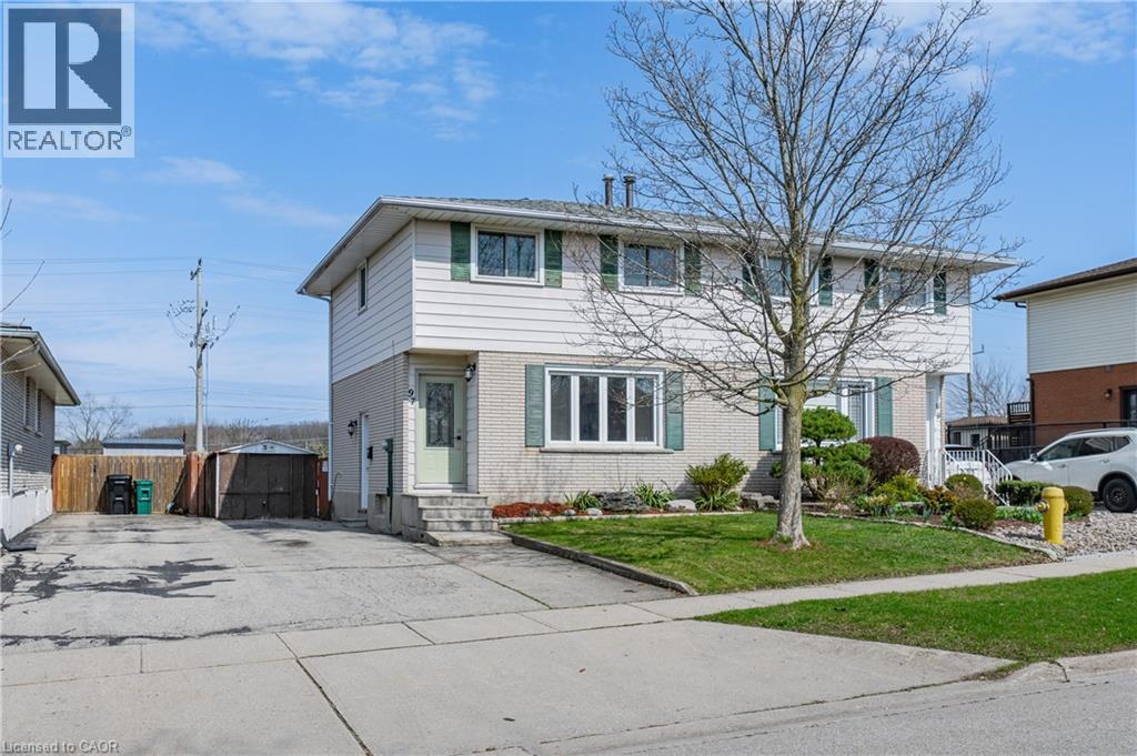 97 MOFFAT Drive thumbnail 2