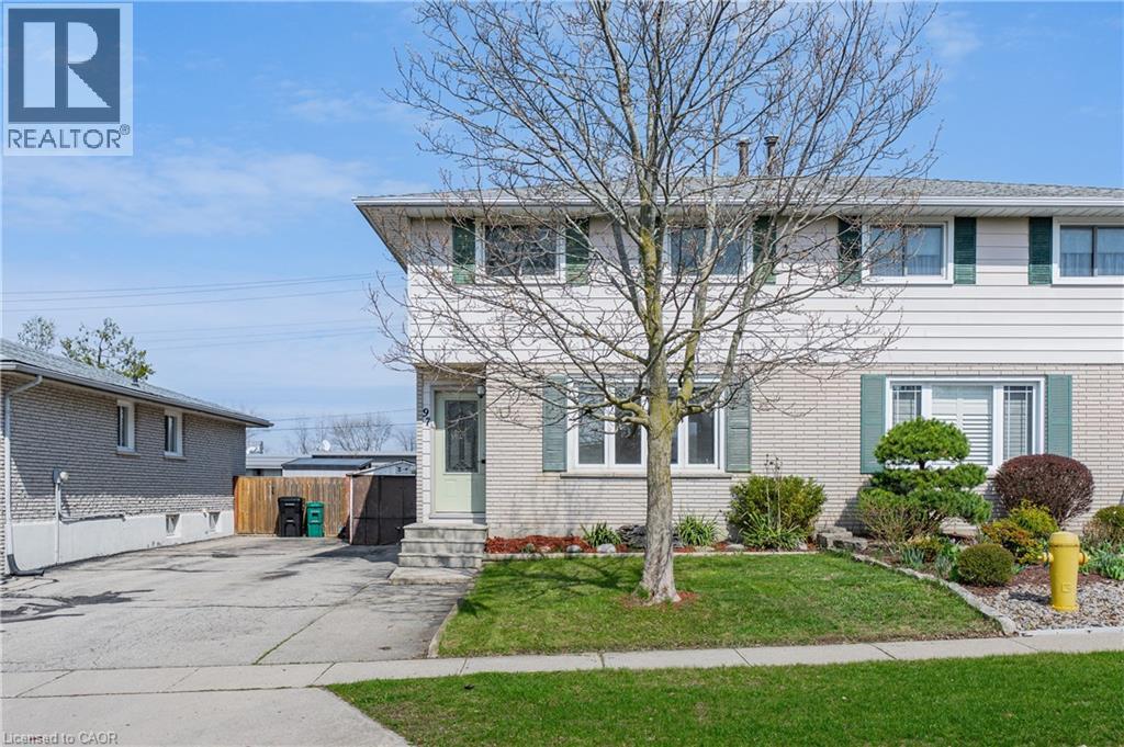 97 MOFFAT Drive thumbnail 3