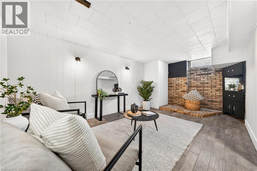 97 MOFFAT Drive thumbnail 32