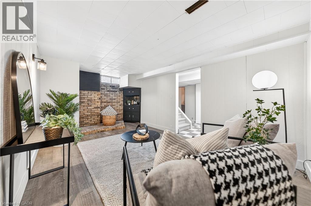 97 MOFFAT Drive thumbnail 33