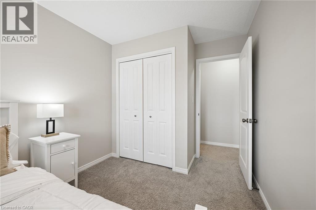 951 ZELLER Crescent thumbnail 24