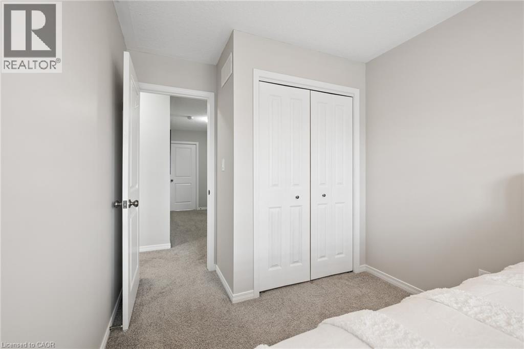 951 ZELLER Crescent thumbnail 26