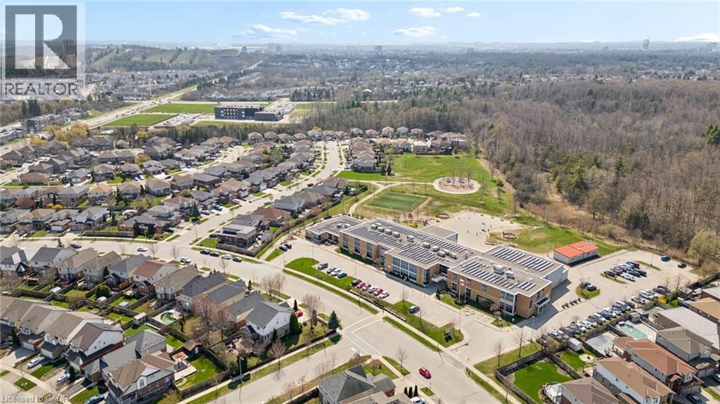 951 ZELLER Crescent thumbnail 41