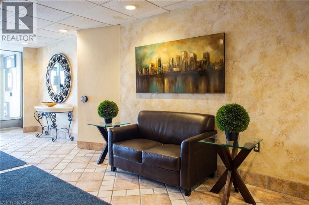 55 GREEN VALLEY Drive Unit# 1002 thumbnail 27