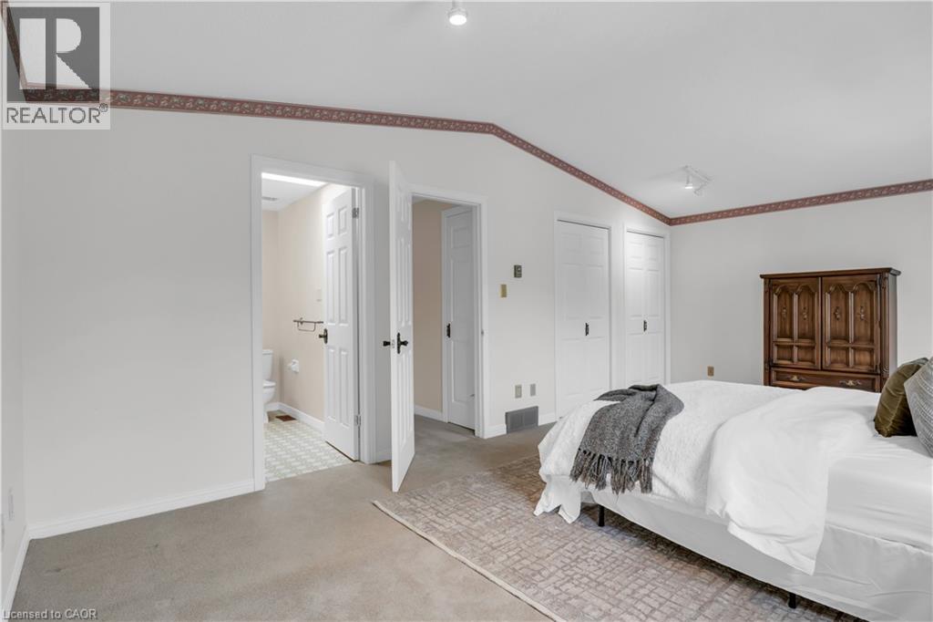 318 BURNETT Avenue thumbnail 21