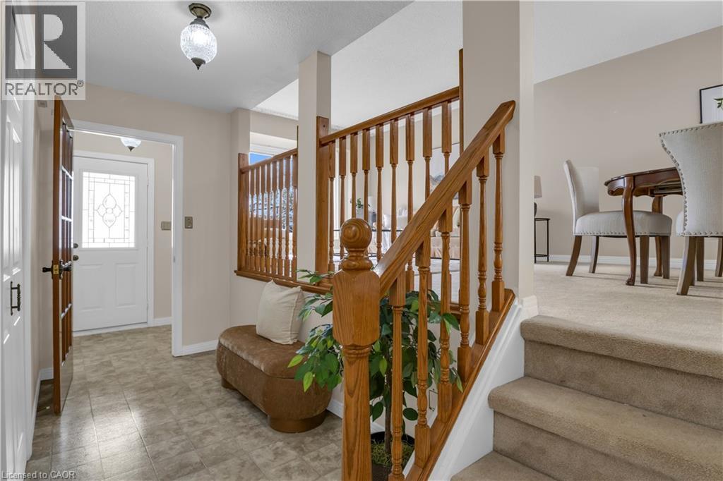 318 BURNETT Avenue thumbnail 6