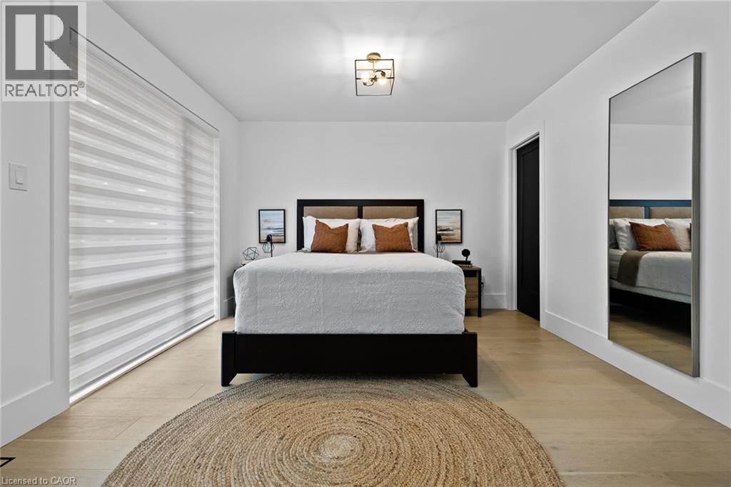 1207 QUEEN Street N thumbnail 16