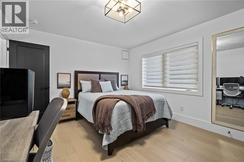 1207 QUEEN Street N thumbnail 27