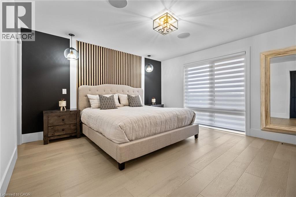 1207 QUEEN Street N thumbnail 32