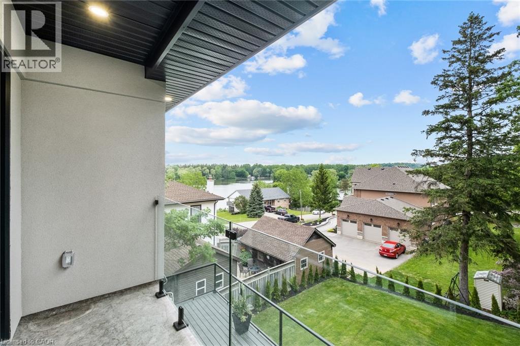 1207 QUEEN Street N thumbnail 34