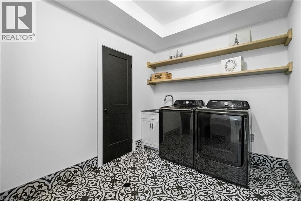 1207 QUEEN Street N thumbnail 41