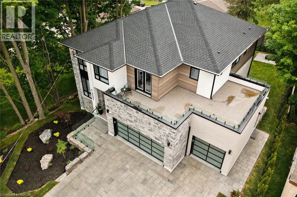 1207 QUEEN Street N thumbnail 46