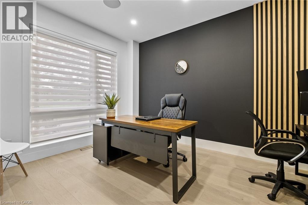 1207 QUEEN Street N thumbnail 5