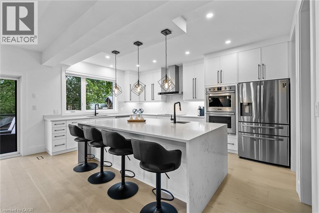 1207 QUEEN Street N thumbnail 8