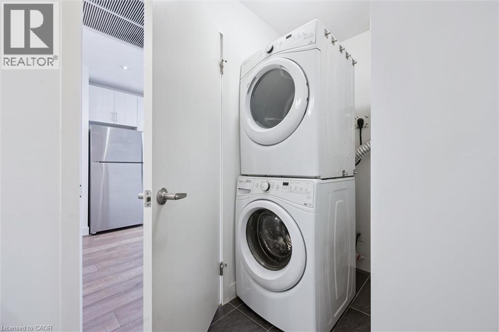 1 VICTORIA Street S Unit# 1006 thumbnail 16