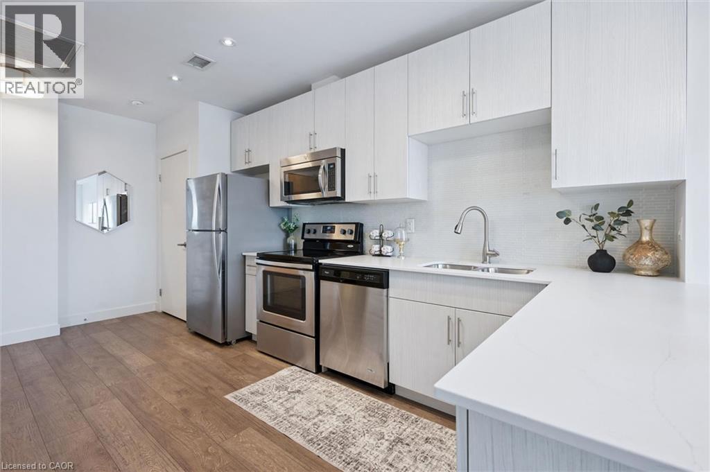 1 VICTORIA Street S Unit# 1006 thumbnail 8