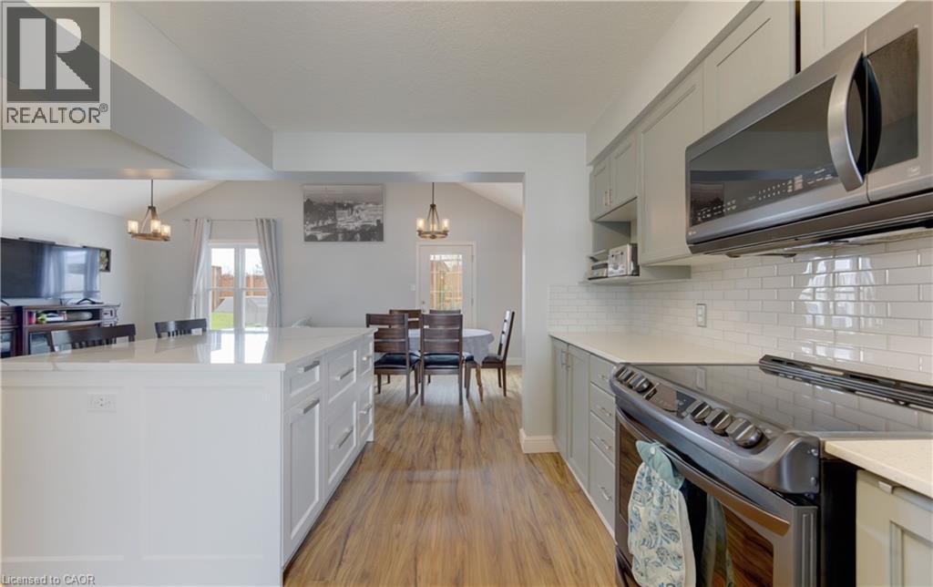 512 HIDDEN CREEK Drive thumbnail 8