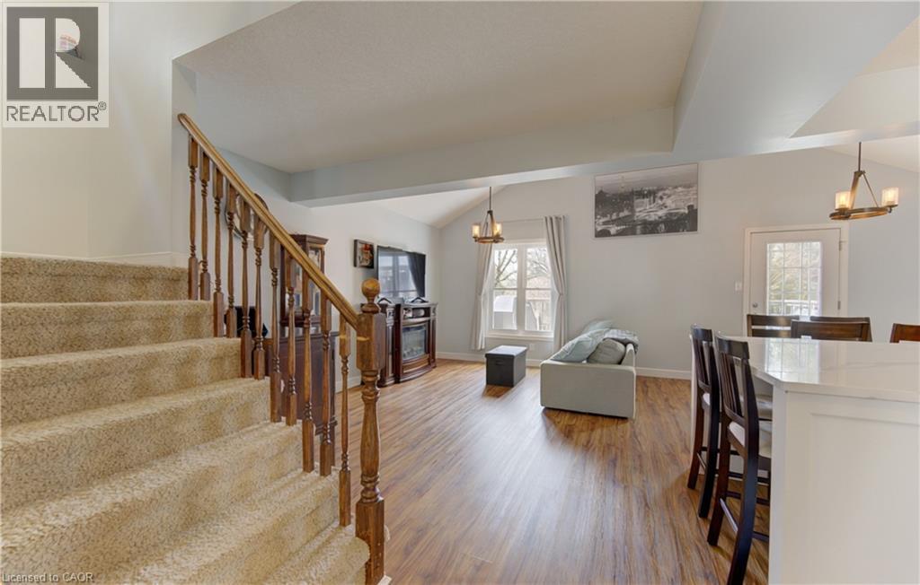 512 HIDDEN CREEK Drive thumbnail 13