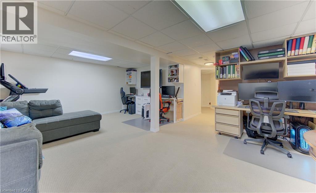 512 HIDDEN CREEK Drive thumbnail 31