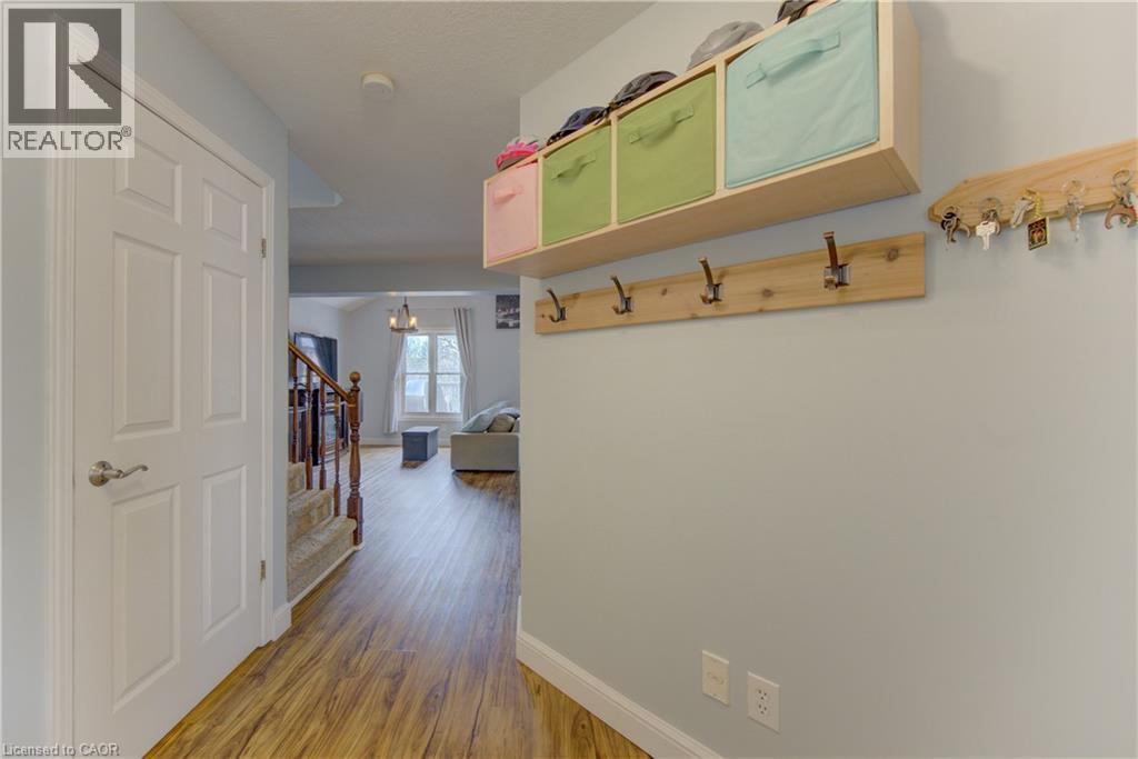 512 HIDDEN CREEK Drive thumbnail 5