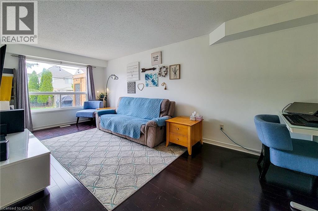 104 HOUGHTON Street thumbnail 18